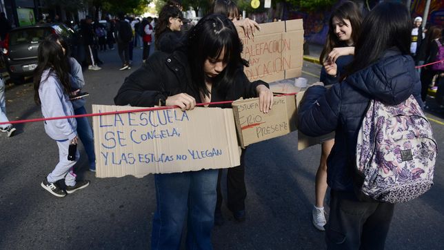 el consejo escolar gasto $1.325 millones en obras de gas en las escuelas pero faltan las estufas