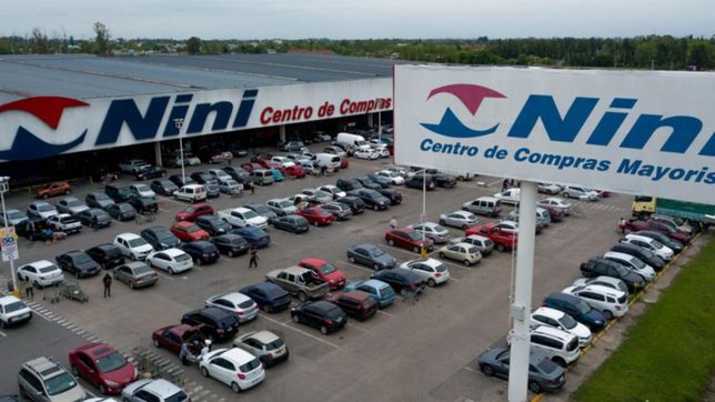 confirman el primer caso de coronavirus en nini: un trabajador de la linea de cajas