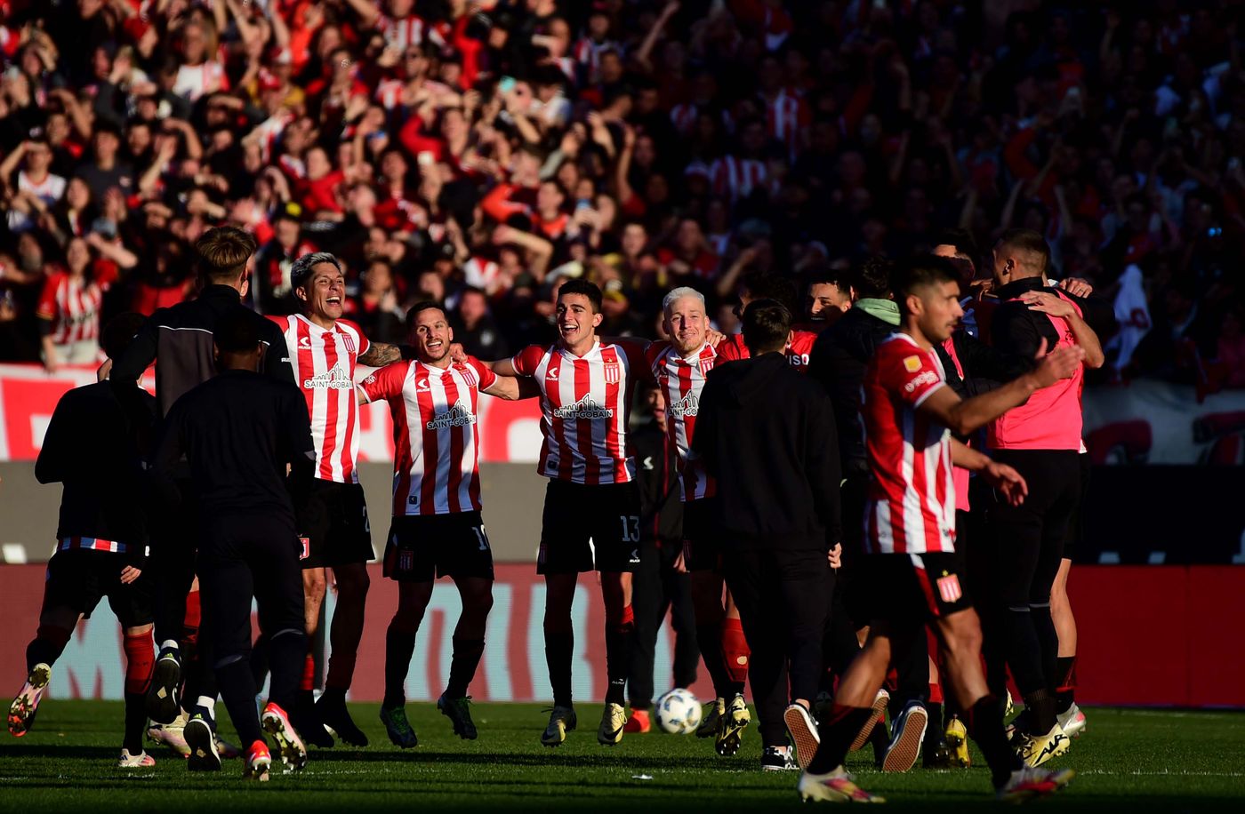 festejo edelp enzo perez.jpg