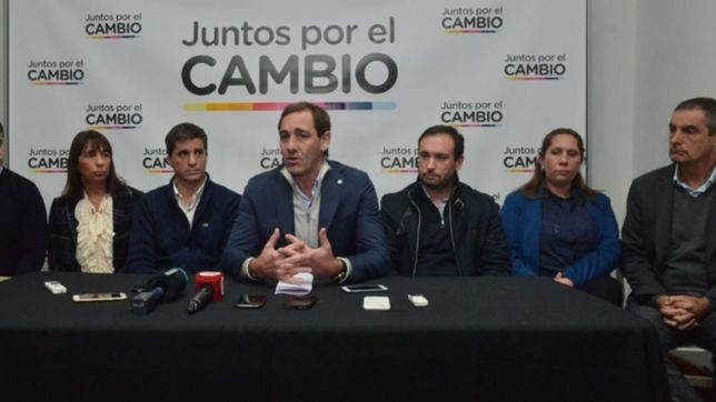 ¿como se reacomoda el gabinete de julio garro tras el cierre de lista de juntos por el cambio en la plata?