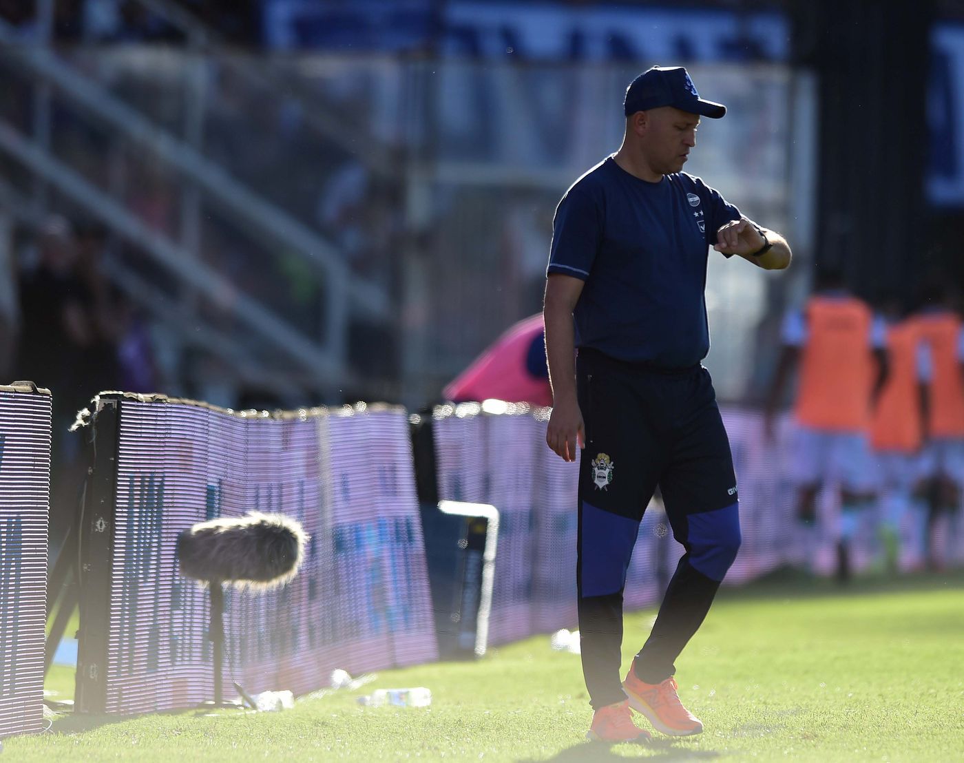 Diego Flores llegó a Gimnasia para cambiar el rumbo del equipo. Diego Flores llegó a Gimnasia para cambiar el rumbo del equipo.