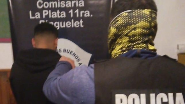 fue a denunciar que le robaron el auto en la plata, pero no supo mentir y termino preso