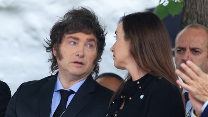 Victoria Villarruel dijo que cobra chirolas y Javier Milei le respondió que vive en un micromundo