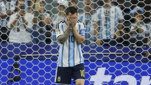 asi fue el penal historico que erro messi ante austria pero sigue buscando ser record