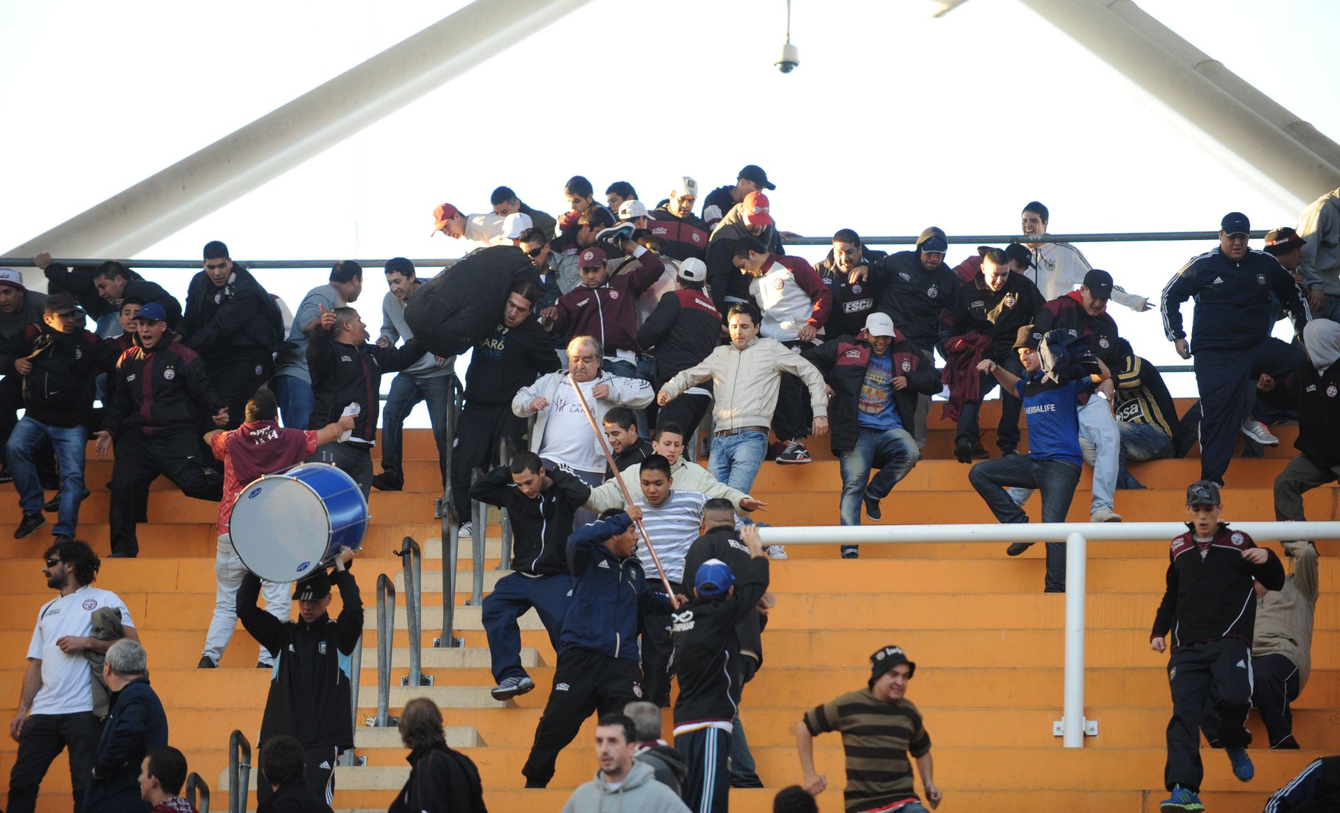 Estudiantes Lanus incidentes Estadio Único 9.jpeg