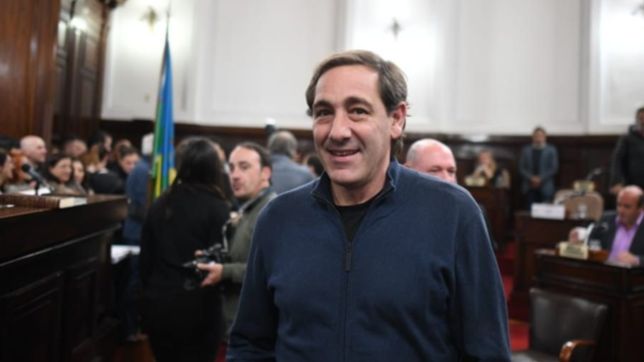 el concejo volvio a sesionar tras las paso y garro sorprendio con una visita al recinto