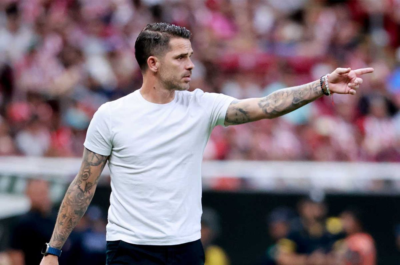 Fernando Gago méxico guadalajara.jpg