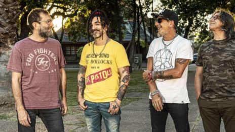 Kapanga explota en el Teatro Ópera con los clásicos que cumplen 25 años