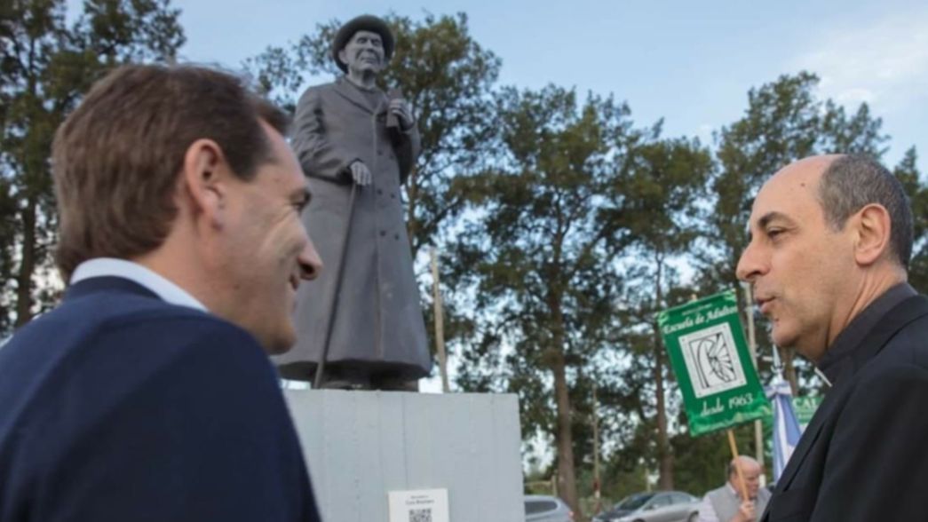 La Plata ya cuenta con su figura del Santo Cura Brochero en City Bell