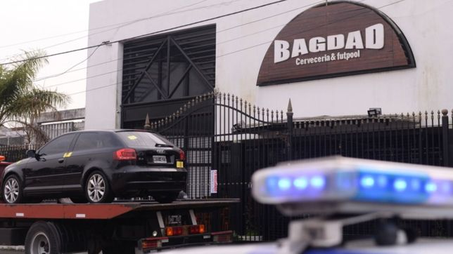 identificaron a un policia entre los detenidos de la fiesta clandestina de la plata