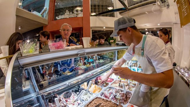 la noche de las heladerias: ¿cuales son las mejores opciones para aprovechar en la plata?