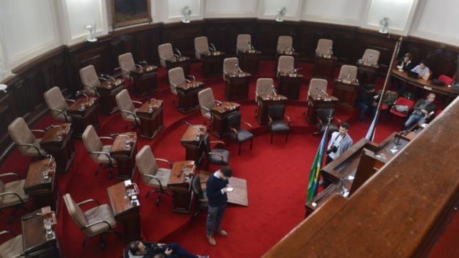 presupuesto, tasas, protocolo y ematur: la agenda de la ultima sesion del concejo en 2019