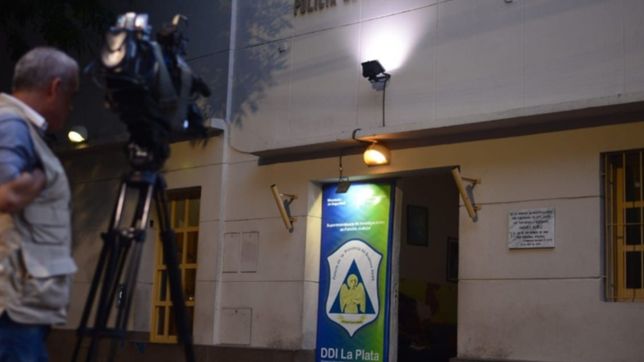 detienen a un hombre de 48 anos acusado de violar a su hija durante anos en la plata
