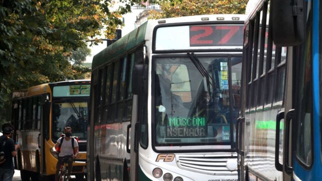 se levanto el paro de micros dispuesto por la uta tras recibir un aumento del gobierno