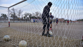 un chico de 13 anos murio tras descompensarse en un partido de futbol