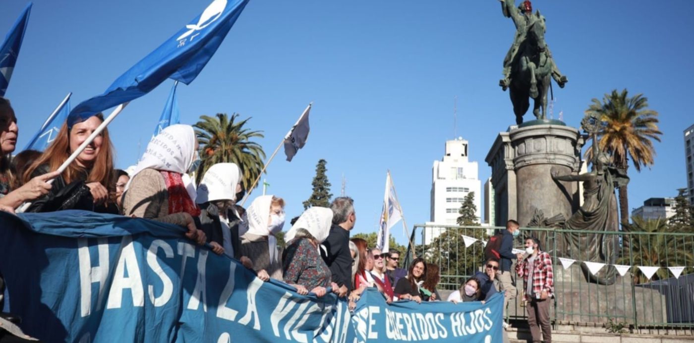 Marcha - 45 años Madres de Plaza de Mayo