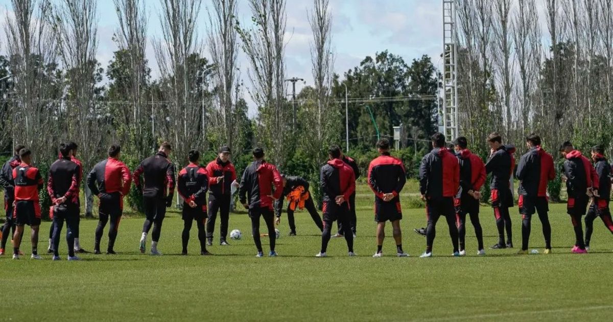 El Rival De Gimnasia Tiene Novedades En El Equipo