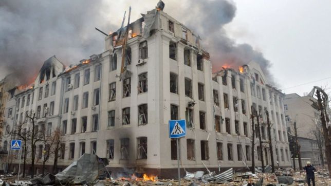 video: rusia bombardeo una universidad en ucrania y murieron al menos cuatro personas