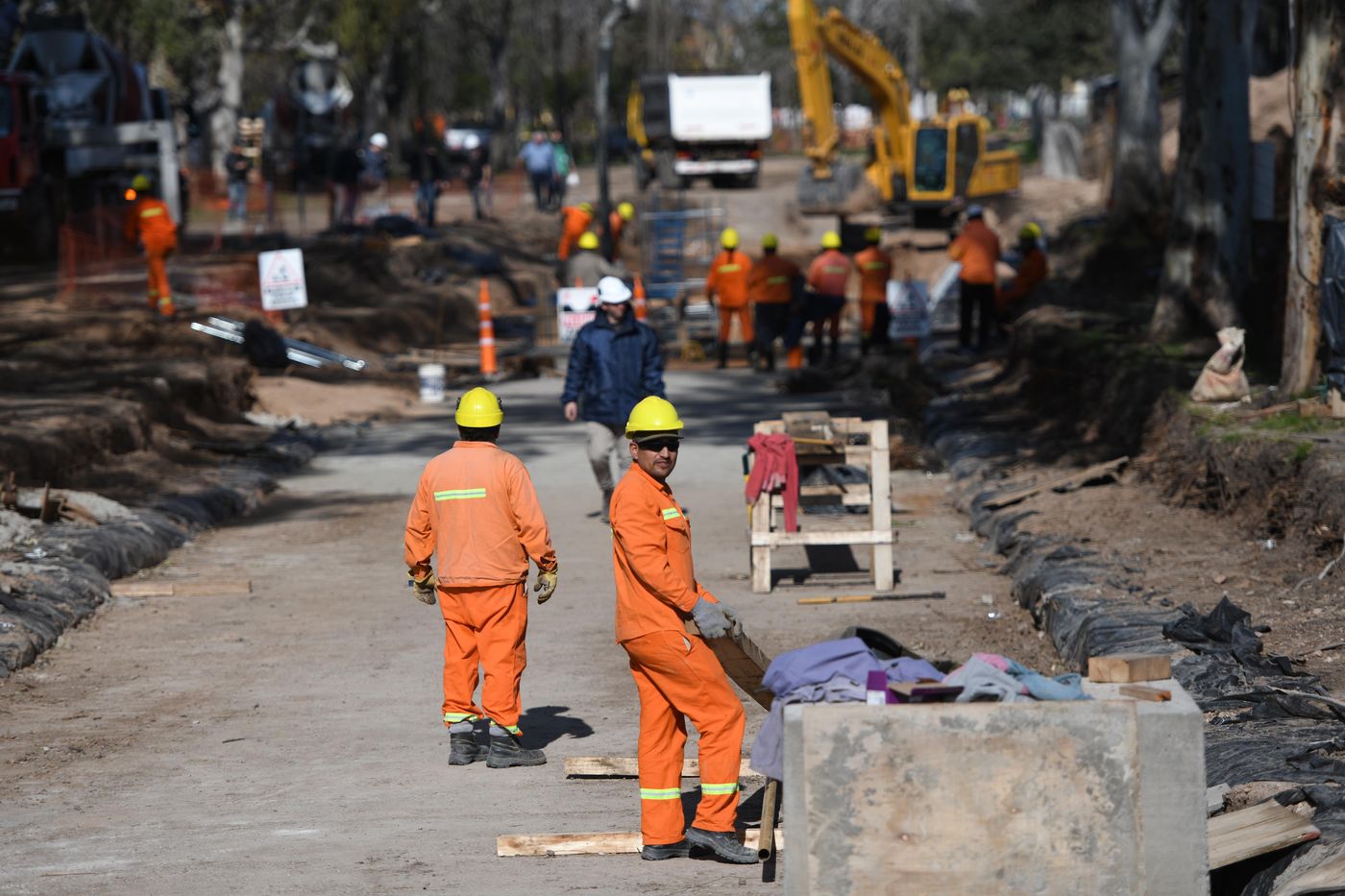 Obras hidráulicas desagües fluviales 131 y 68 Los Hornos (11).JPG
