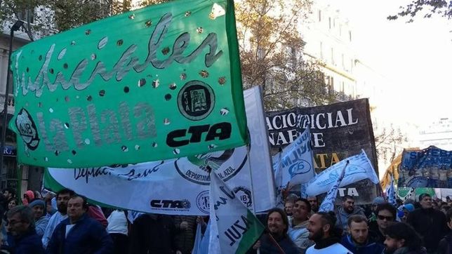 judiciales bonaerenses rechazaron la oferta salarial de kicillof y sigue la negociacion