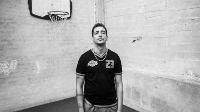 muerdo lanzo yo pisare las calles nuevamente en honor al pueblo chileno