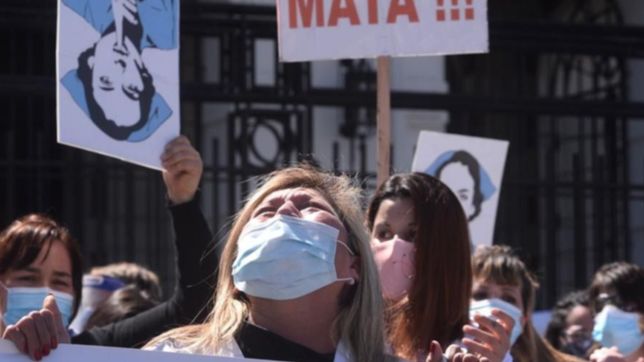 enfermeras del hospital san martin protestan en la plata: cobramos salarios de hambre