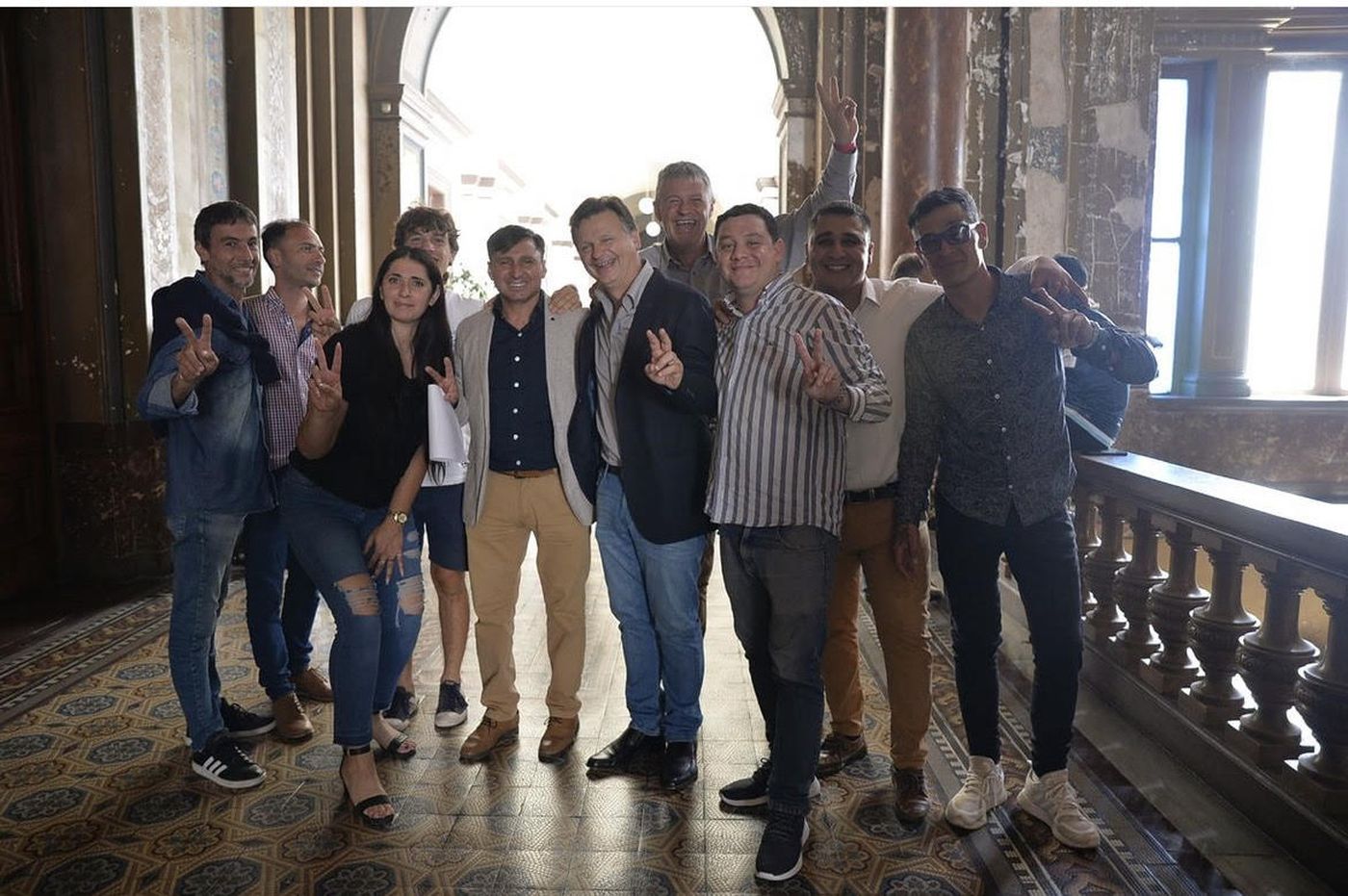 De la mano de Julio Alak, los Bruera volvieron a la Municipalidad de La ...