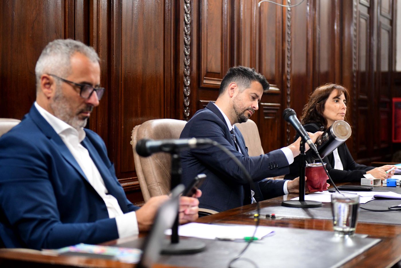 El presidente del Concejo, Marcelo Galland, junto a la secretaria Legislativa, Melina Sant&iacute;n, y el secretario administrativo, Sebasti&aacute;n Dameno.