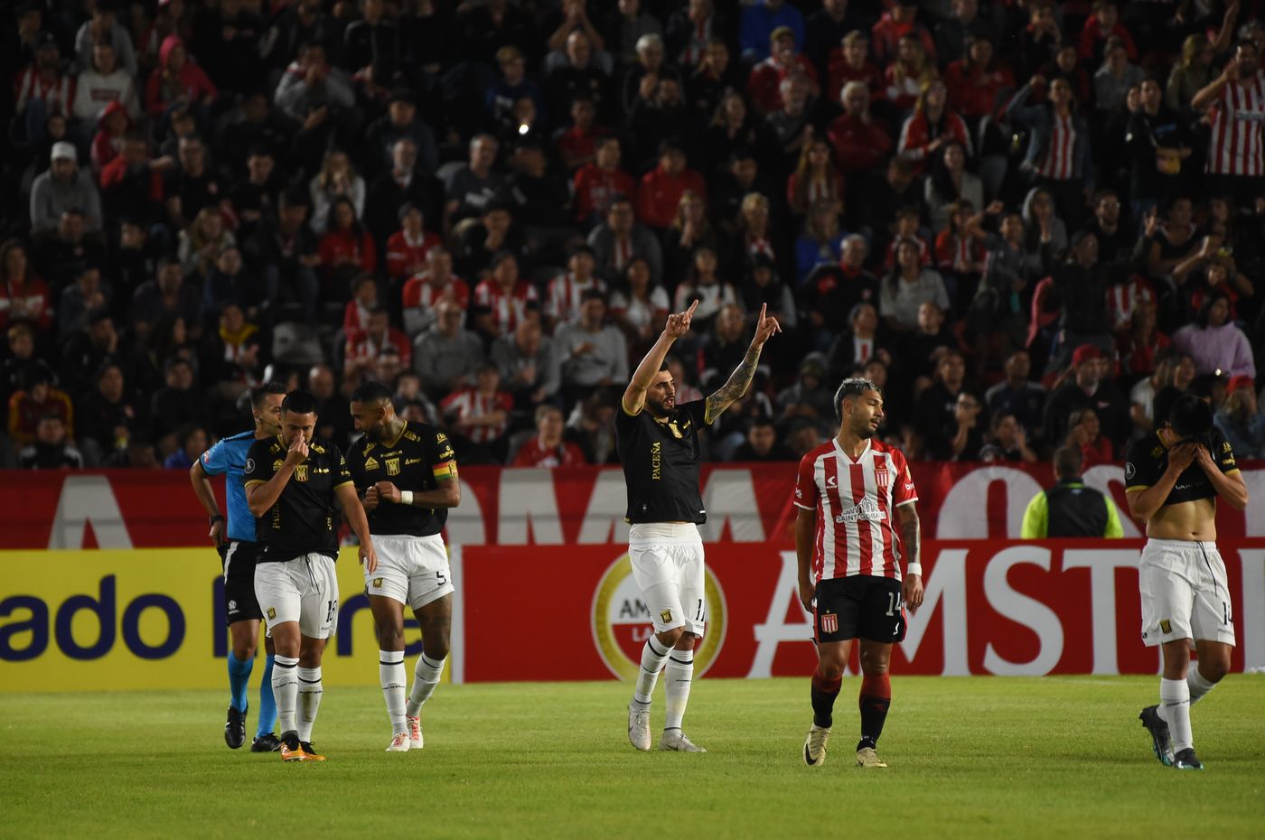 Estudiantes The Strongest gol.JPG