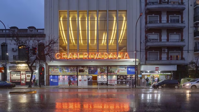 calor, panico y enojo: ¿que se sabe del show en floresta que acabo con bailarines platenses afectados?