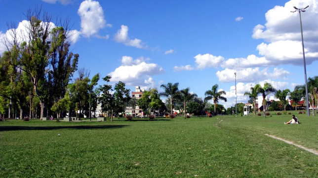 un reclamo de obras en el parque alberti reinstala el debate por los espacios verdes