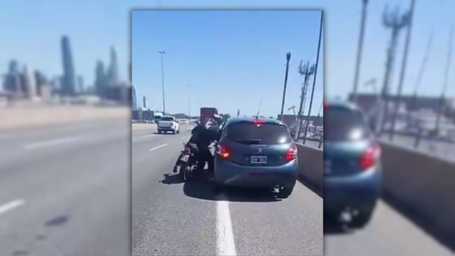 vialidad pidio suspender las licencias de los protagonistas de la pelea que se volvio viral