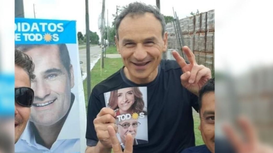 Reapareció el exintendente Pablo Bruera y hace campaña para Victoria Tolosa Paz