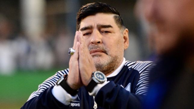 convocan a un aplauso masivo para despedir a diego armando maradona
