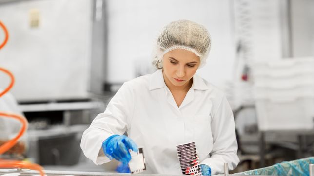 la produccion pyme volvio a caer en agosto y acumula una retraccion del 16,9% en el ano