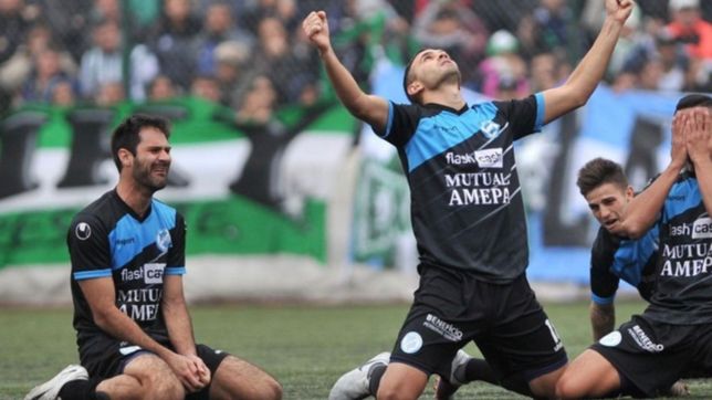 el exfutbolista leandro martini de villa san carlos se quebro al aire al recordar a carlos gorostieta