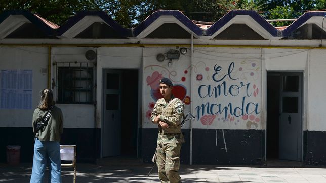 dos hombres fueron a votar con pedido de captura y terminaron presos por denuncias de abuso sexual
