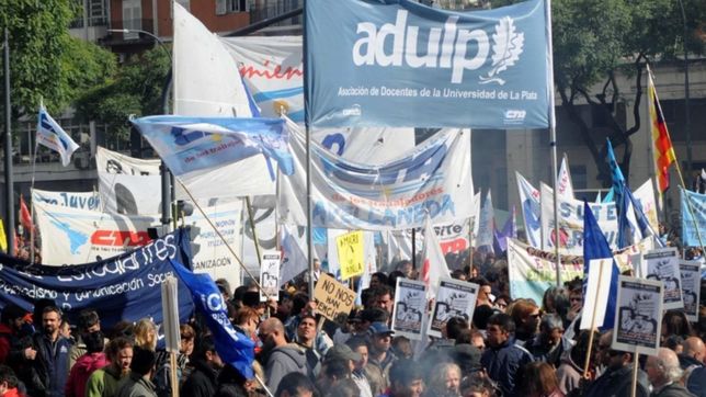 docentes y estudiantes de la unlp preparan una movilizacion a plaza de mayo