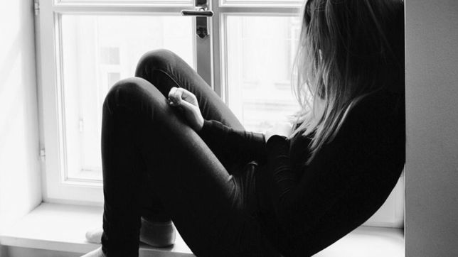 abuso de su hijastra durante ocho anos, la nena lo conto y lo detuvieron en berisso