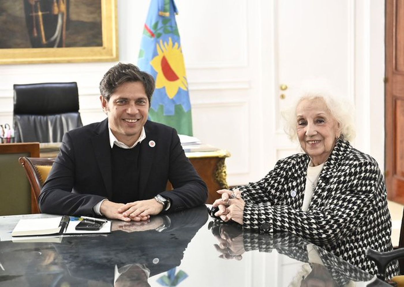 Kicillof y Estela De Carlotto.jfif