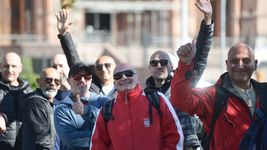plaza moreno se lleno de pelados en un casting viral que revoluciono la plata plaza moreno se lleno de pelados en un casting viral que revoluciono la plata