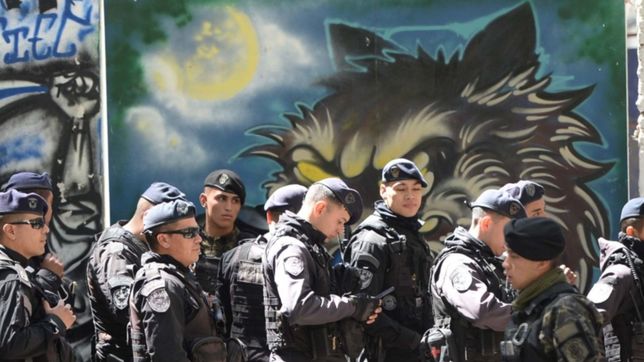 como sera el megaoperativo policial en el bosque para gimnasia y boca