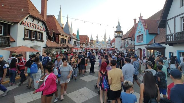 robo en gonnet y quiso ocultarse en el carnaval de la repu