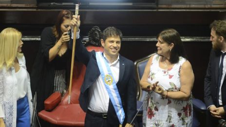Con la presencia de Alberto Fernández y Cristina, Kicillof asumió como Gobernador