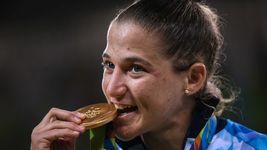 la historia de la peque pareto: de sus viajes a la plata a triunfar en las olimpiadas la historia de la peque pareto: de sus viajes a la plata a triunfar en las olimpiadas