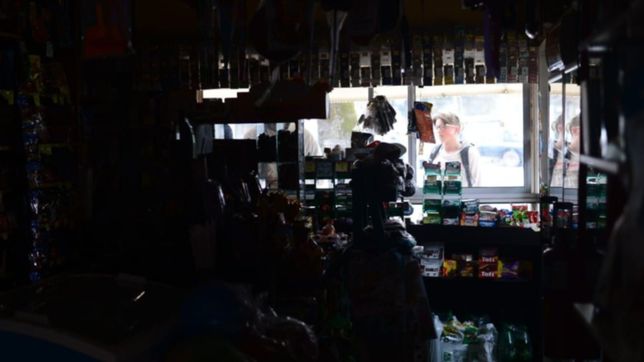 un golpe de alta tension de edelap quemo electrodomesticos y causo estragos en barrio hipodromo