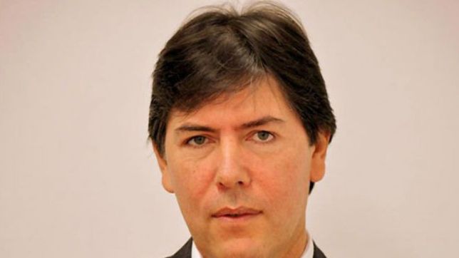 superliga: lugones aseguro que pellegrino le pidio el estadio unico y se definiria este jueves