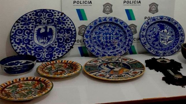 detuvieron a un hombre por robar objetos de coleccion de mas de 100 anos en city bell