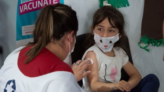 arranco la vacunacion libre contra el covid-19 para mayores de 3 anos en la provincia