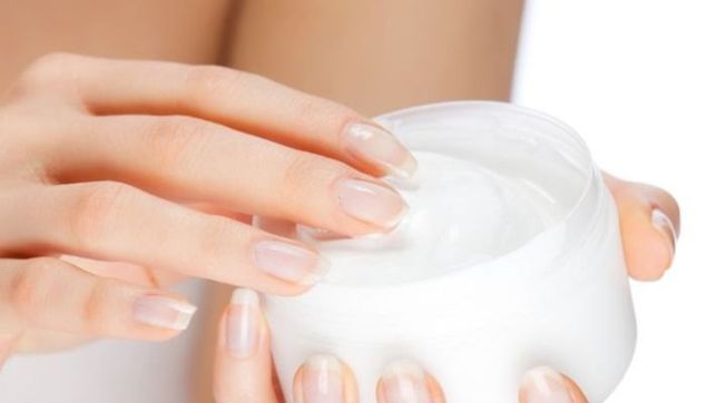 prohiben la venta y el uso de un gel, una crema y aceite para masajes
